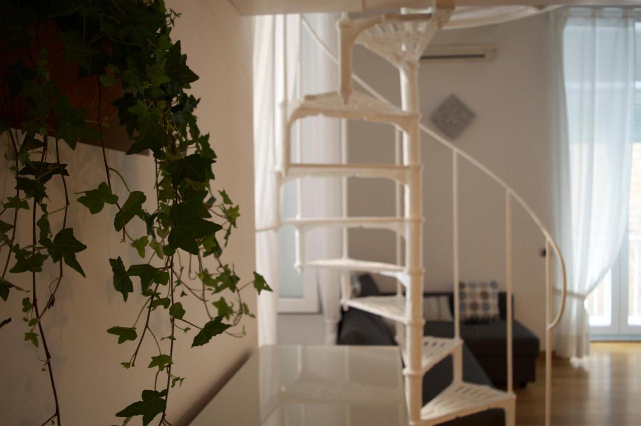 Crise Home เนเปิลส์ ภายนอก รูปภาพ