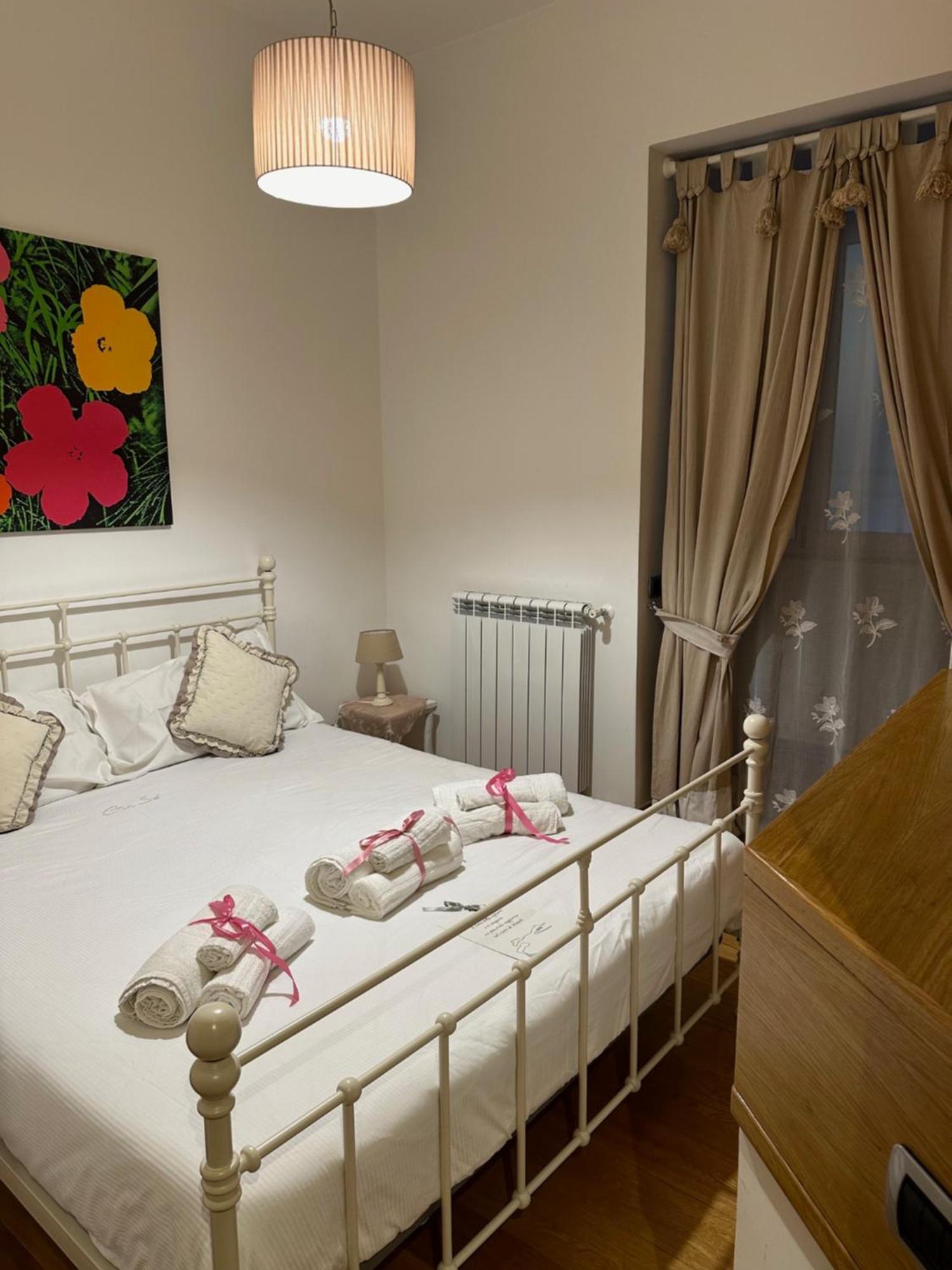 Crise Home เนเปิลส์ ภายนอก รูปภาพ